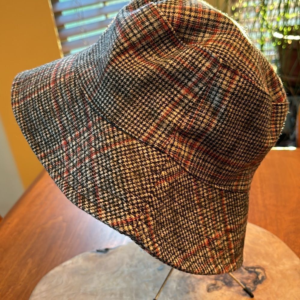 Scala Plaid Bucket Bucket Hat
